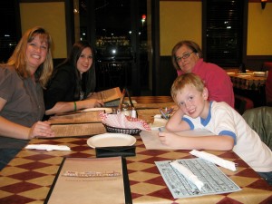 Pizza w/the kids: Beth, Taylor, Donna, Quentin